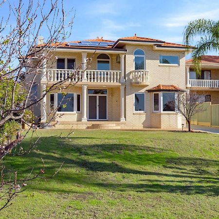 Beautiful House With A View! Villa Perth Exterior photo